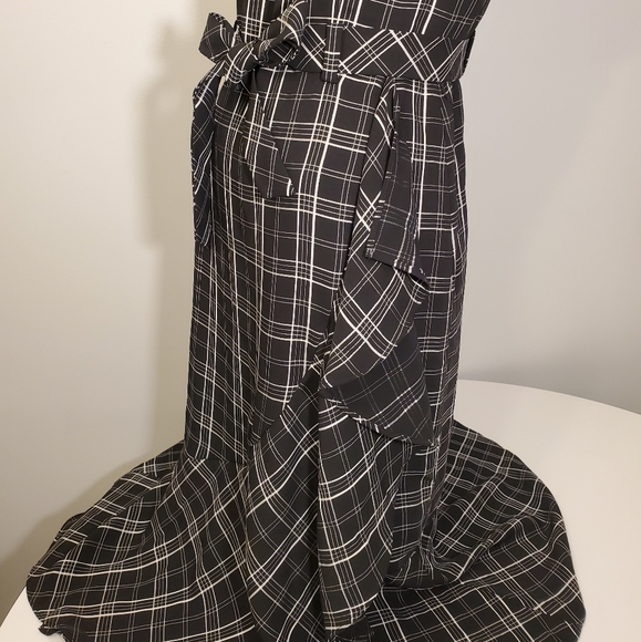 ♠️3xHost Pick♠️ New Calvin Klein Black and White Plaid Dress w/Tie - Picture 2 of 8